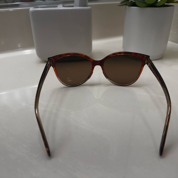 Maui Jim sunglasses - Picture 5 of 7